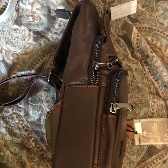 PI uncle brown unisex convertible carrier. NWT - Picture 4 of 6